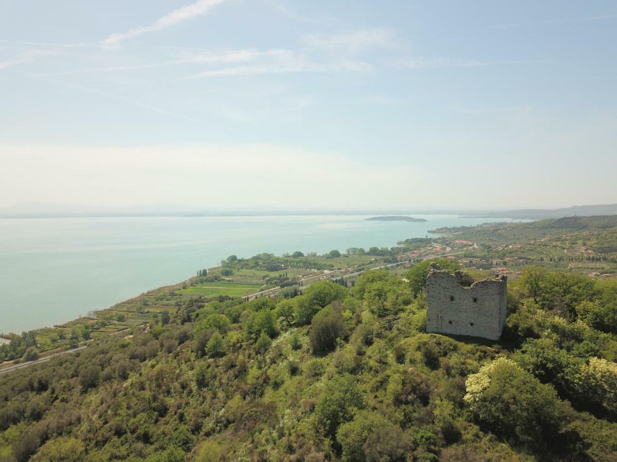 B&B Torre Del Lago Trasimeno Passignano sul Trasimeno Eksteriør bilde