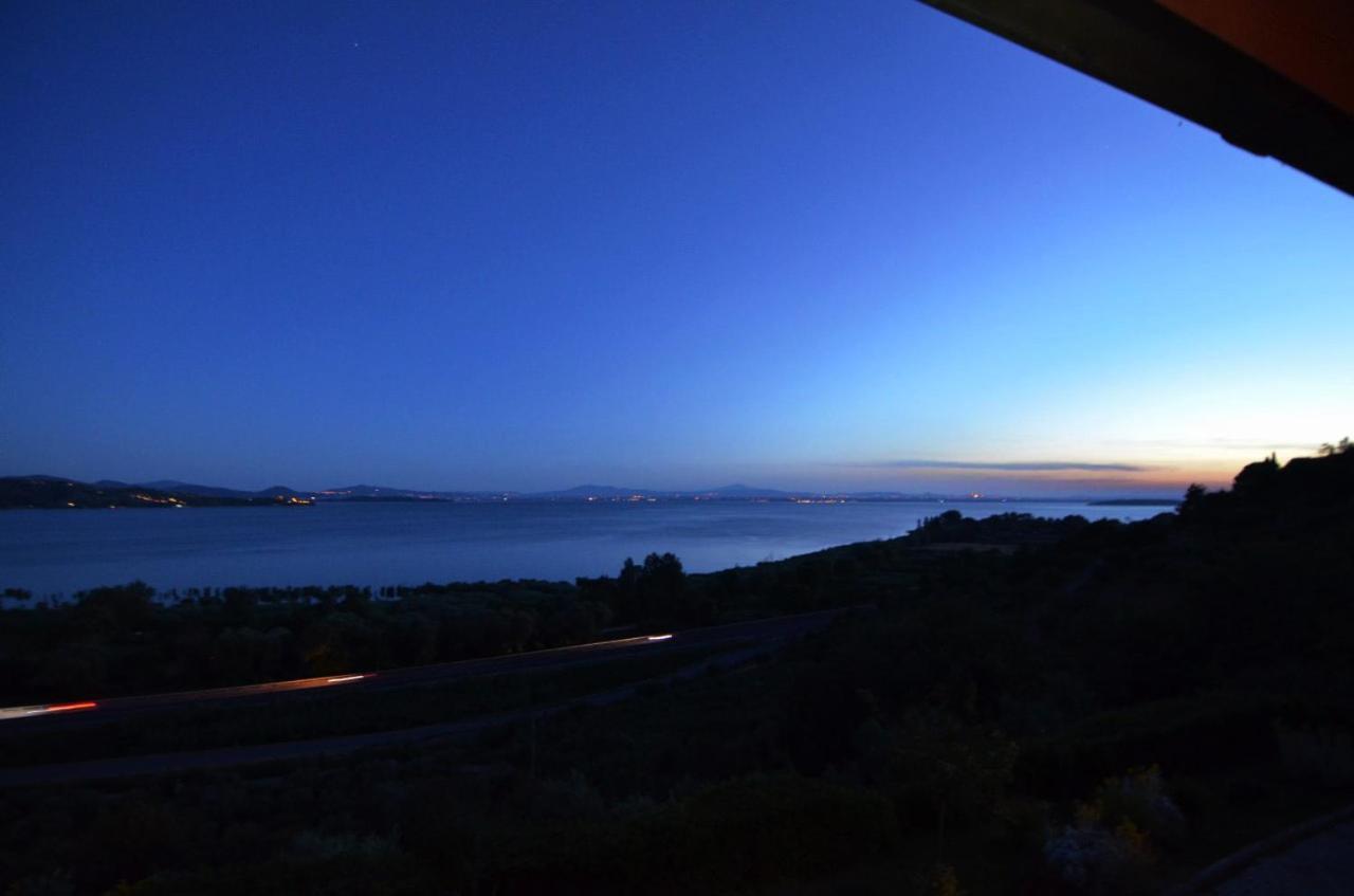 B&B Torre Del Lago Trasimeno Passignano sul Trasimeno Eksteriør bilde